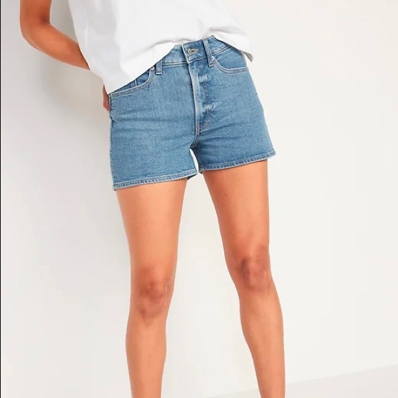 Old Navy Pants - Old Navy OG Short High Rise 3” Inseam Size 12 Medium Wash Denim